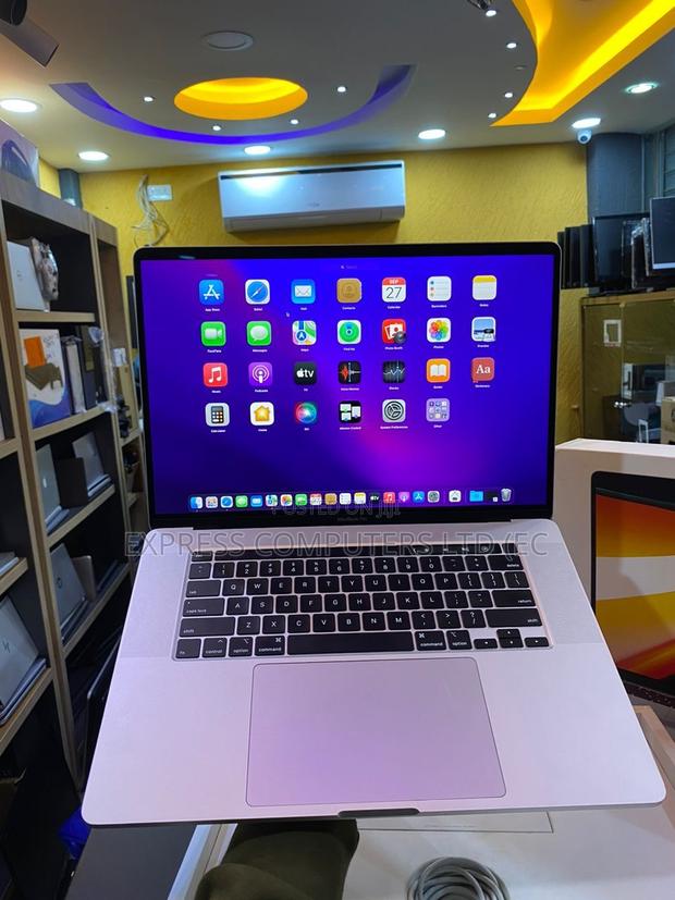 Laptop Apple MacBook Pro 2019 16GB Intel Core I7 SSHD (Hybrid) 512GB · Photo 2