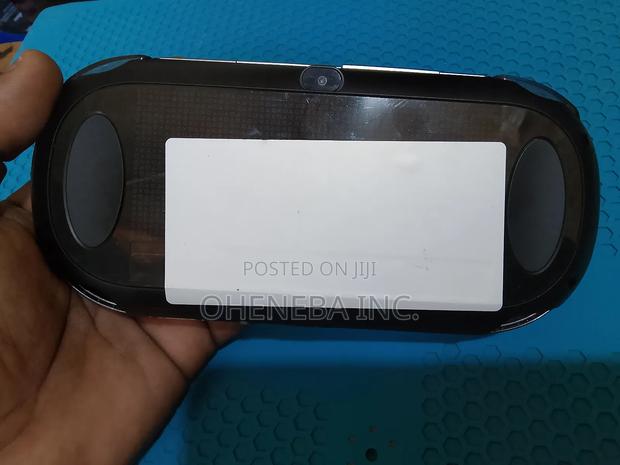 Neat Psvita- Pch1103 Jailbreak With Games · Photo 8