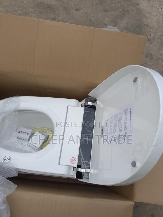 Digital Wc Smart Sensor Toilet Seat Water Closet · Photo 5