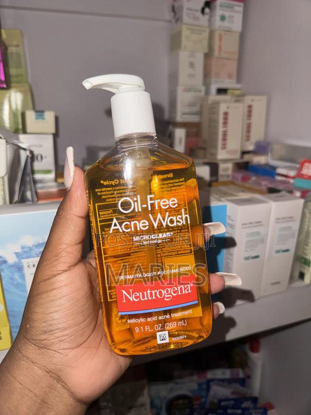 Neutrogena Oil Free Acne Wash · Photo 1