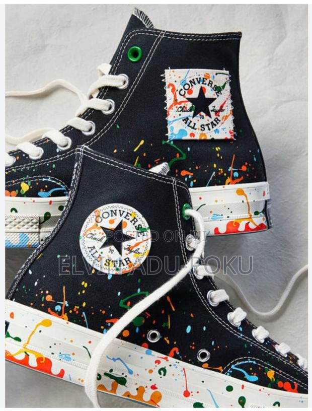 High Top Converse “ Love Fearless “ Sneaker · Photo 2