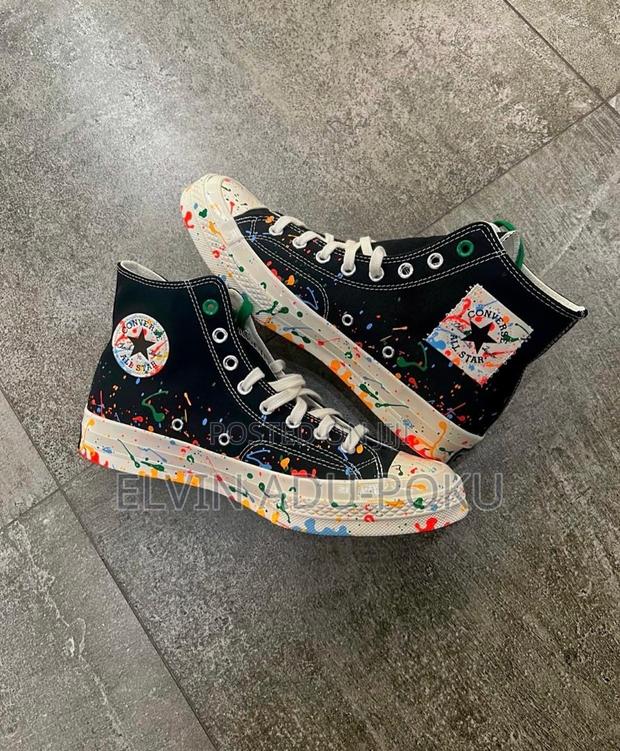 High Top Converse “ Love Fearless “ Sneaker · Photo 1