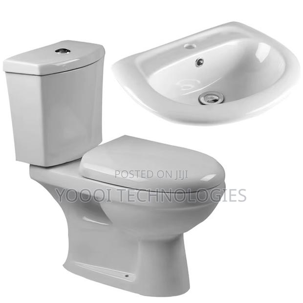 Frencia Close Coupled Wc With Basin · Photo 1