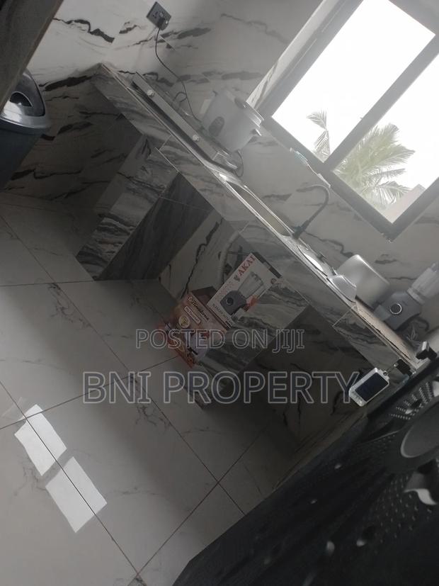 Fully Furnished Chember and a Hall at Kwabenya · Photo 7