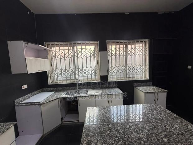 8bdrm Duplex in Wisa Group, Accra Metropolitan for rent · Photo 4
