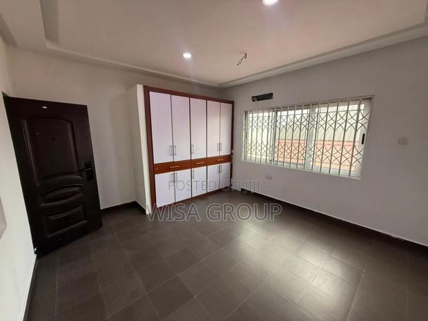8bdrm Duplex in Wisa Group, Accra Metropolitan for rent · Photo 5