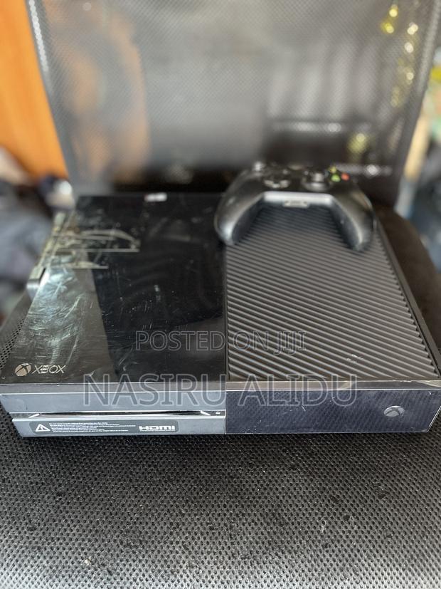 Xbox One 1tb 20 Plus Games Home Use · Photo 2