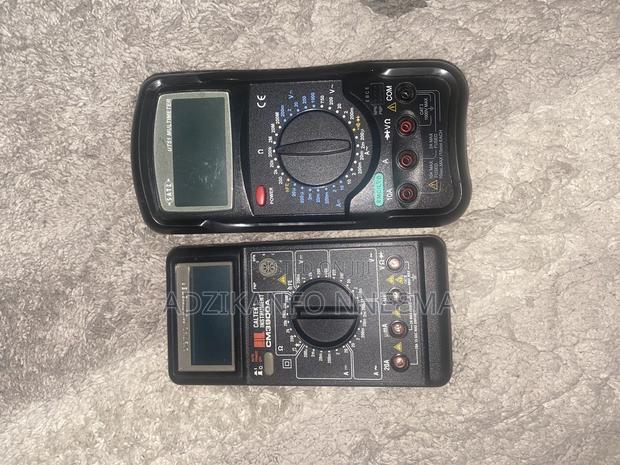 4 1/2 Digits Multi Function Multimeter · Photo 2
