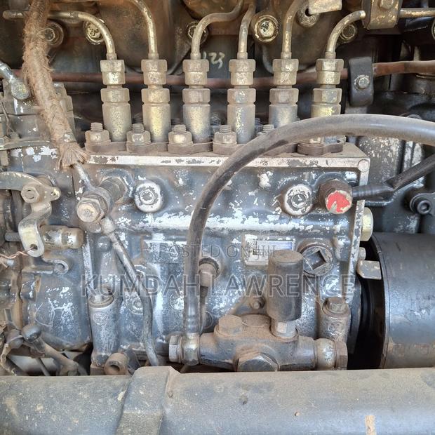 Hyundai Hd270 · Photo 5