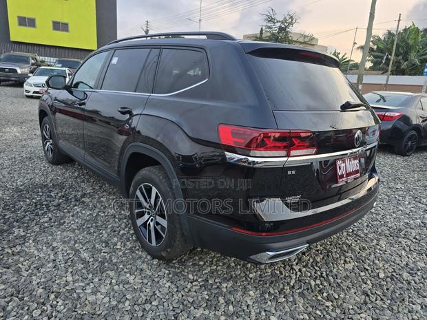 Volkswagen Atlas 2.0T SE 2021 Black · Photo 5