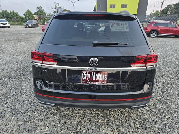 Volkswagen Atlas 2.0T SE 2021 Black · Photo 6