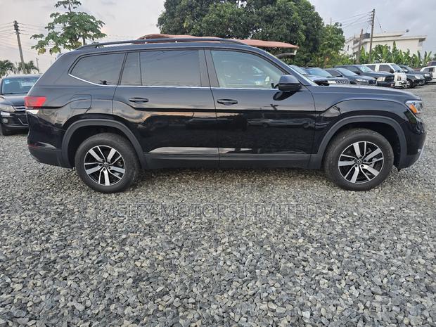 Volkswagen Atlas 2.0T SE 2021 Black · Photo 8