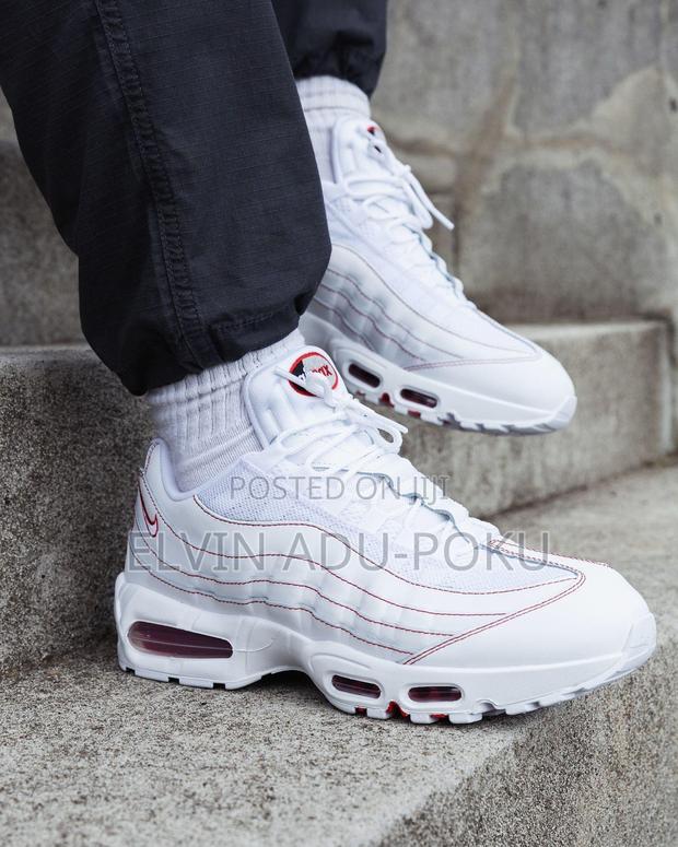 Air Max 95 Og Snow Surface Sneaker · Photo 1
