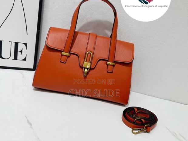 2 Apartments Bag · Photo 5