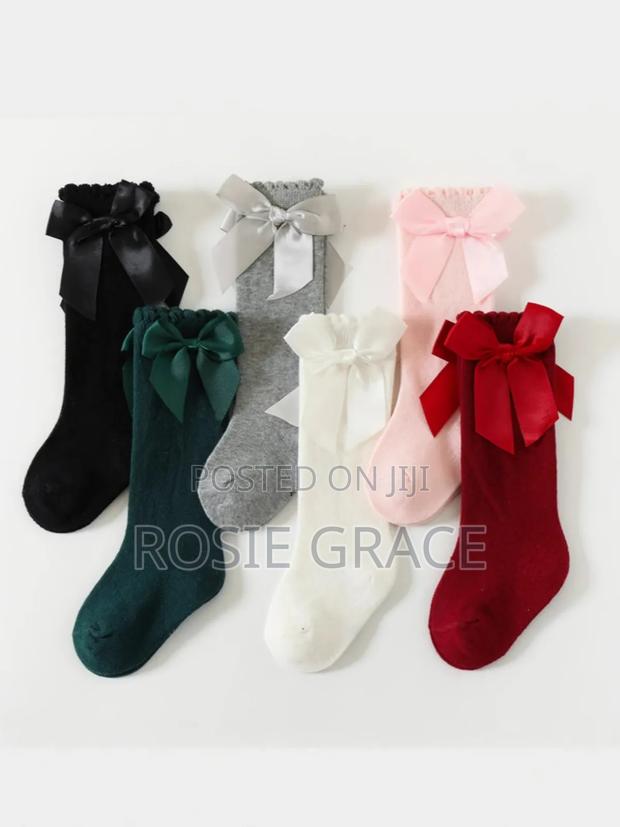 3 Pairs Knee Length Stockings · Photo 2