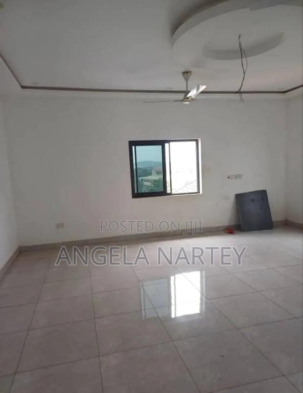 4bdrm House in Kwabenya Area, Accra Metropolitan for sale · Photo 4