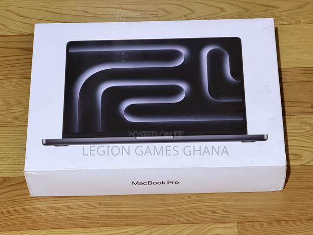 New Laptop Apple Macbook Pro 2025 M5 14-Inch 16GB Apple M5 SSD 512GB · Photo 2