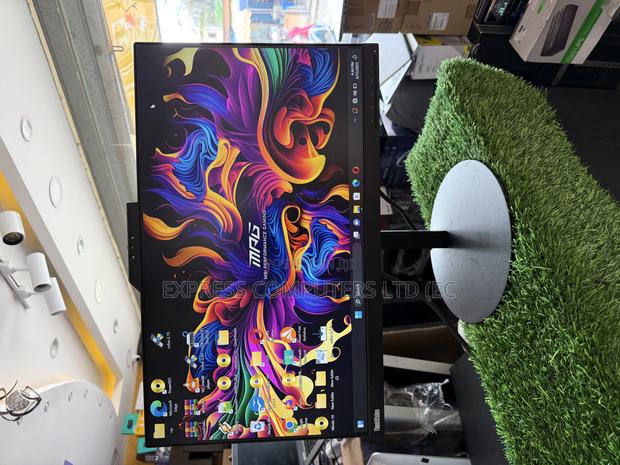 Thinkvision Full Hd (1080p)Voip Monitor an Ips Panel Integrated Webcam · Photo 1