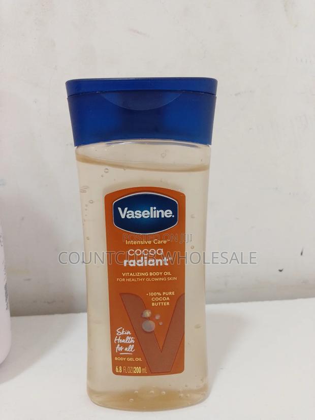 Vaseline Cocoa Radiant Oil · Photo 1