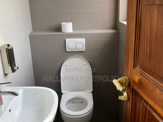 45sqm Office Space Cantonment · Photo 4