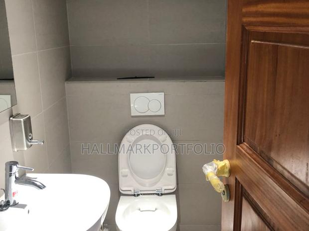 45sqm Office Space Cantonment · Photo 5