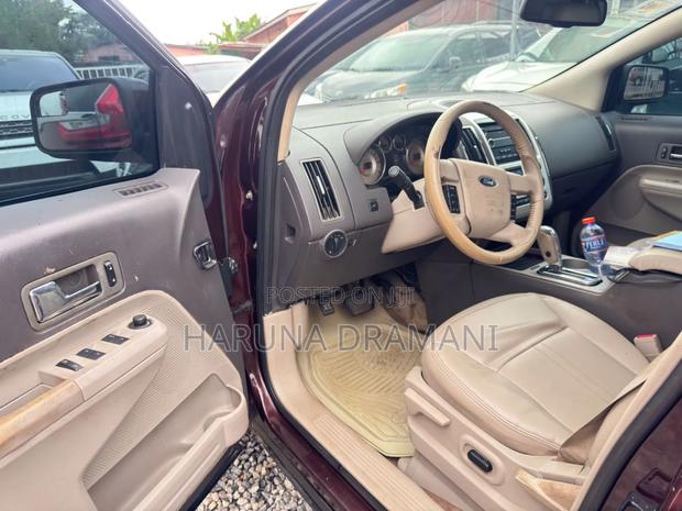 Ford Edge Limited 4dr FWD (3.5L 6cyl 6A) 2010 · Photo 5