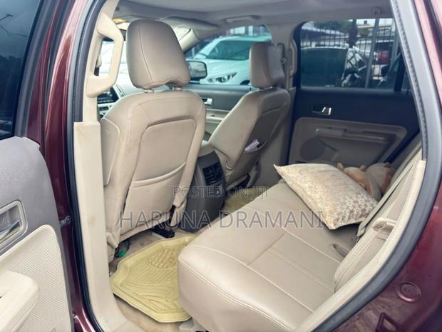 Ford Edge Limited 4dr FWD (3.5L 6cyl 6A) 2010 · Photo 7