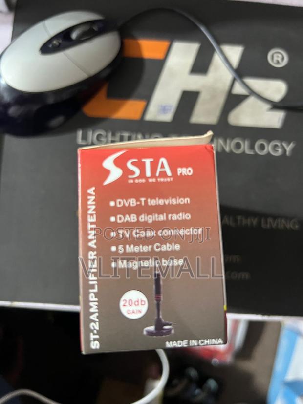 New HDTV Antenna St- 2am Amplifier Antenna · Photo 2