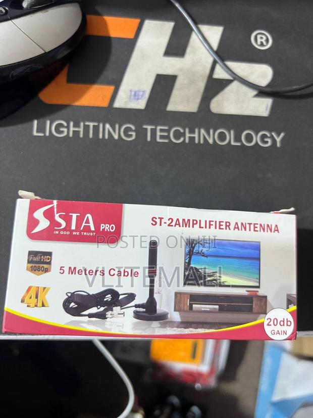 New HDTV Antenna St- 2am Amplifier Antenna · Photo 1