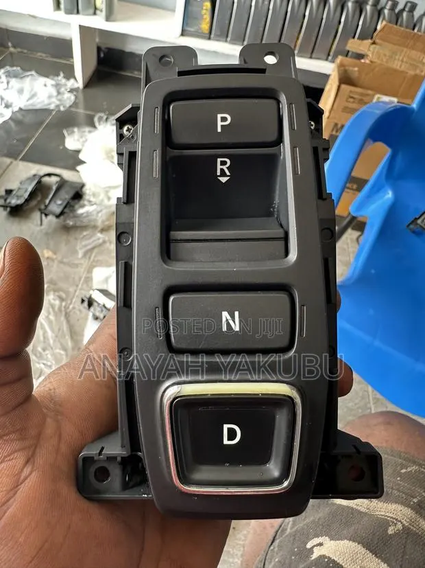 2018-21 Honda Accord Gear Knob · Photo 1