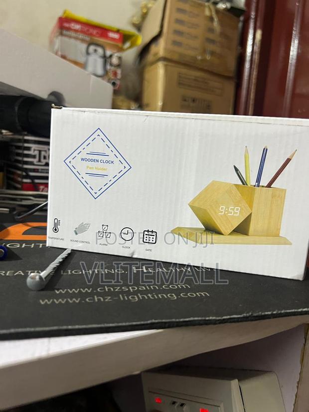 Digital Desktop Clock and Pencil Holder · Photo 1
