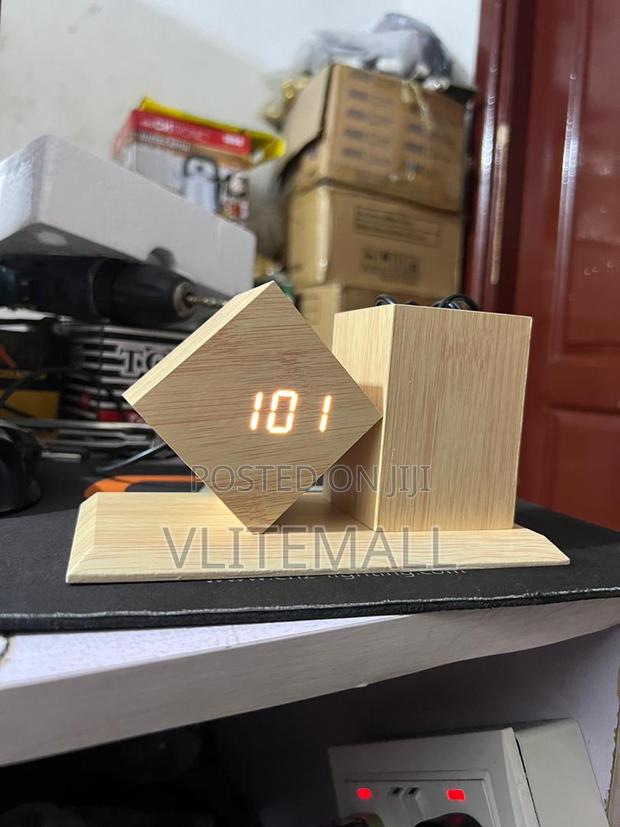Digital Desktop Clock and Pencil Holder · Photo 2