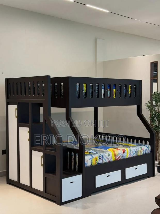 Bunk Bed With Cabinet · Photo 1