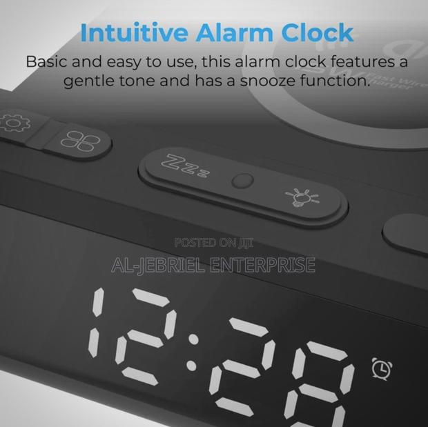 Promate Wireless Charging Station With Clock · Photo 4