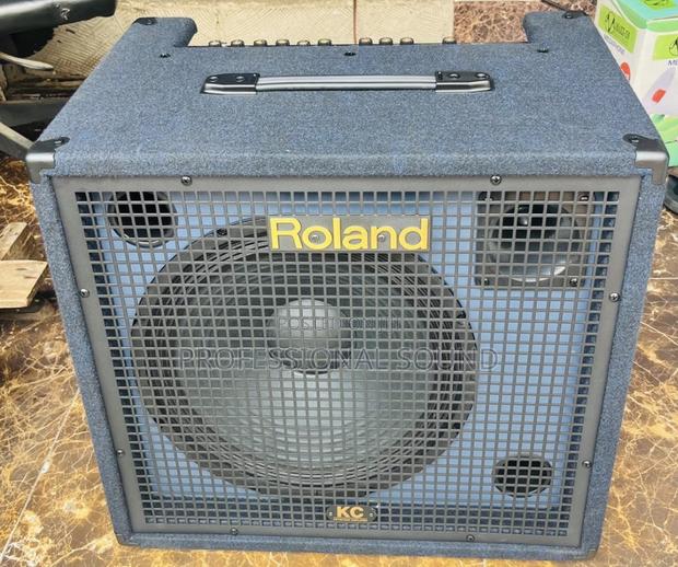 Roland Kc-550 Stereo Mixing Keyboard Amplifier. · Photo 1