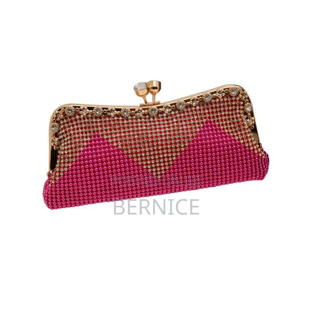 Luxury Beaded Clutch Bag · Photo 3