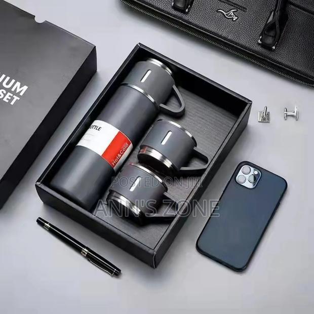 Premium 3 in 1 Vacuum Flask · Photo 2