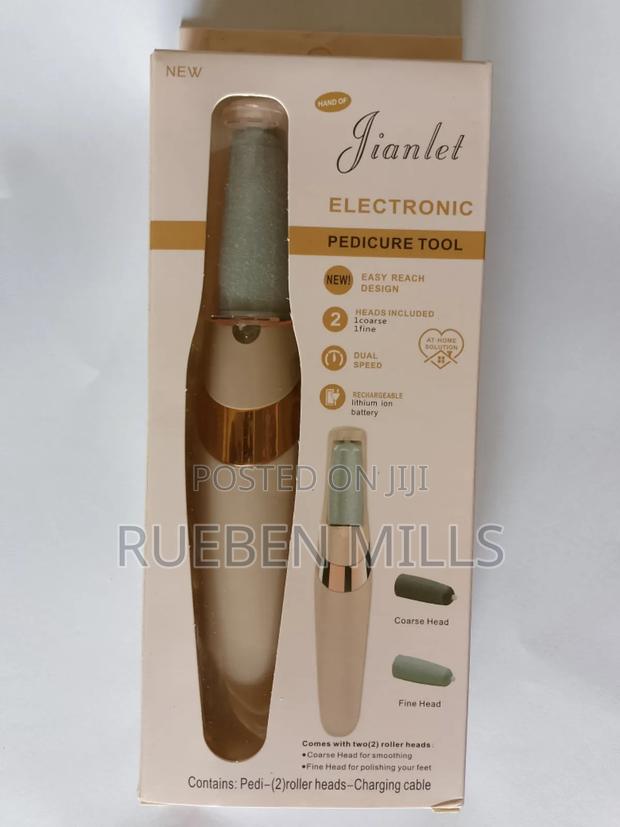 Silk 3 Pro Hard Skin Callus Remover Electric Foot File · Photo 1