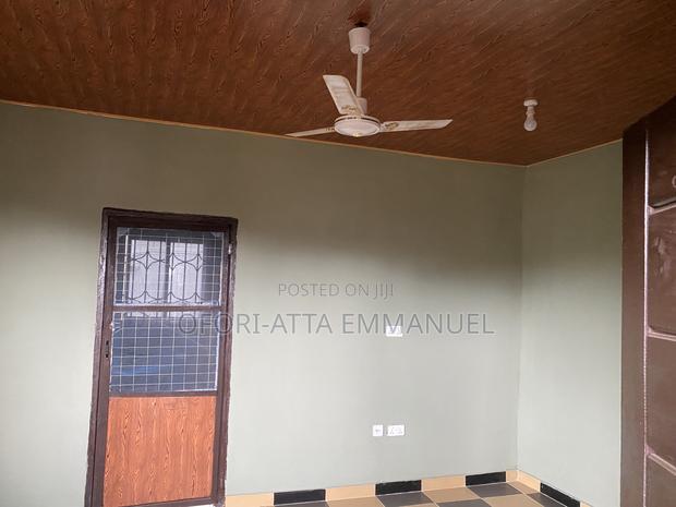 1bdrm Room & Parlour in Amasaman 3 Junction, Pokuase for rent · Photo 5