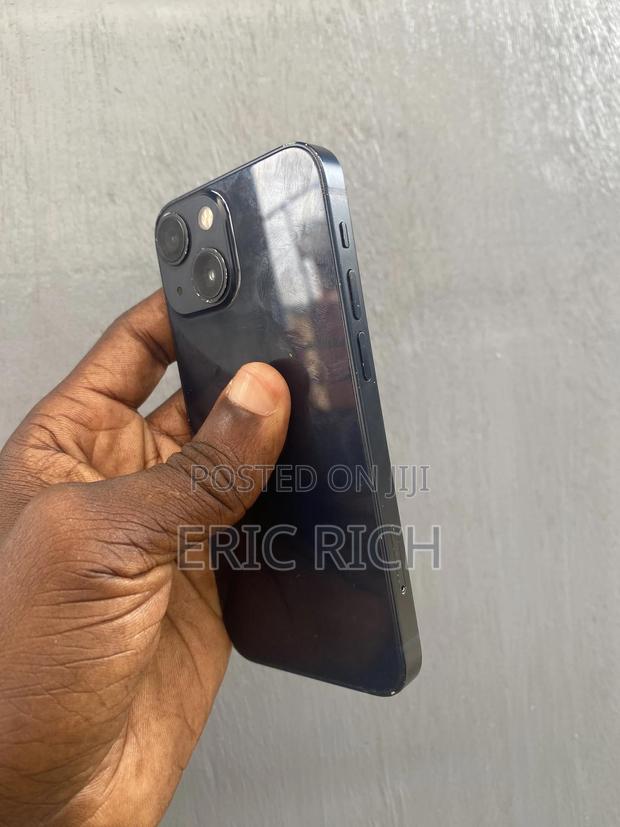 Apple iPhone 13 Mini 128 GB Black · Photo 2