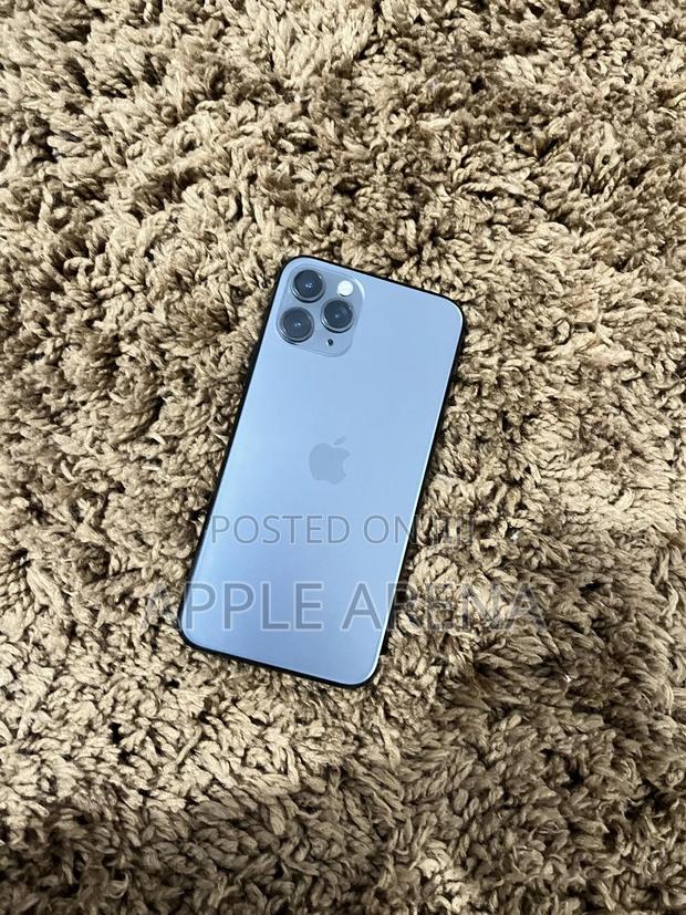 Apple iPhone 11 Pro 64 GB Green · Photo 2