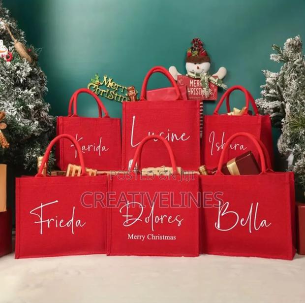 Red Christmas Paperbag · Photo 2