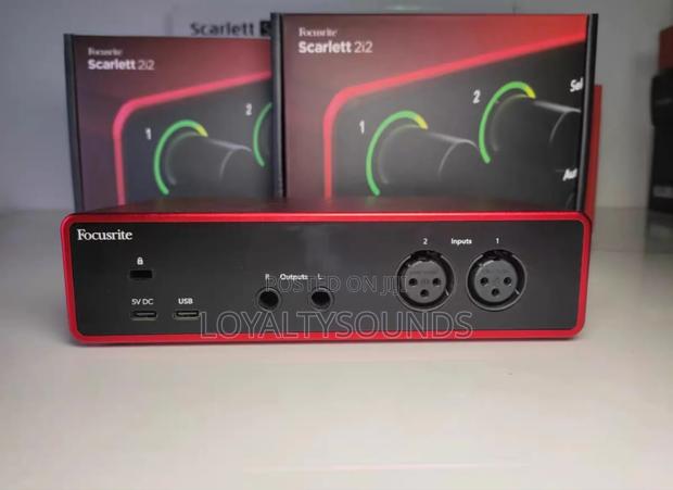 Focusrite Scarlet 2i2 4th Generation · Photo 2