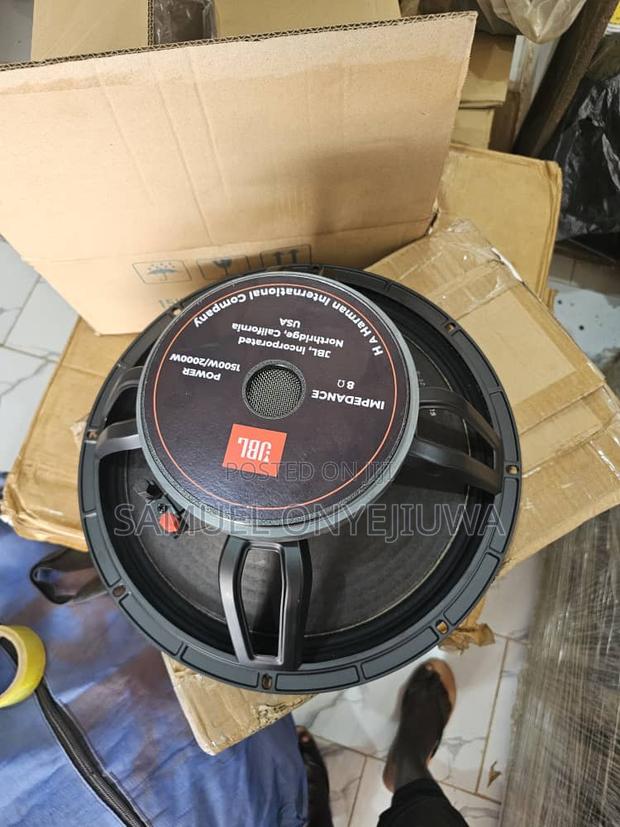 15 Inches Big Magnet Speaker 8ohms. A Pair · Photo 1