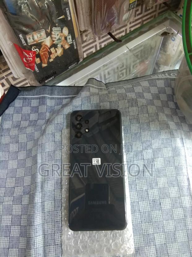 Samsung Galaxy A32 5G 64 GB Black · Photo 1
