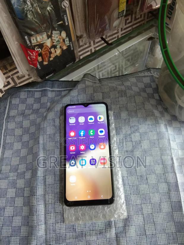 Samsung Galaxy A32 5G 64 GB Black · Photo 4