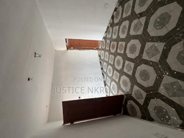 1bdrm Apartment in Mr Justice Estate, Old Barrier for rent · Photo 7