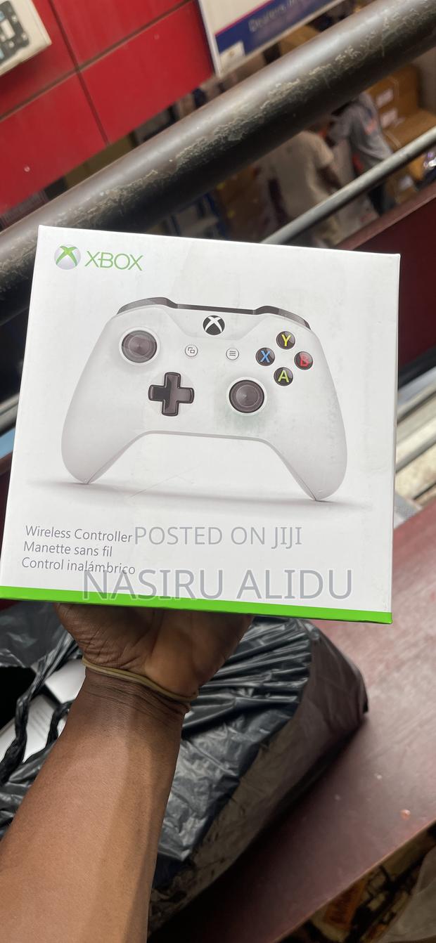 Xbox One S Brand New Original Wireless Controller · Photo 3