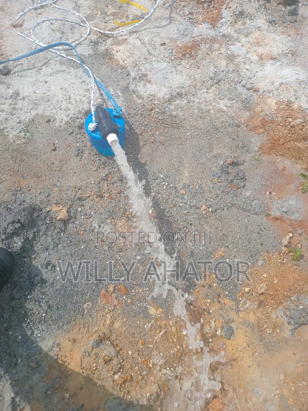 Borehole and Drilling · Photo 1