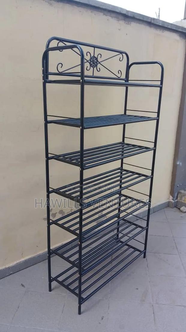 Metal Shoe Rack · Photo 1